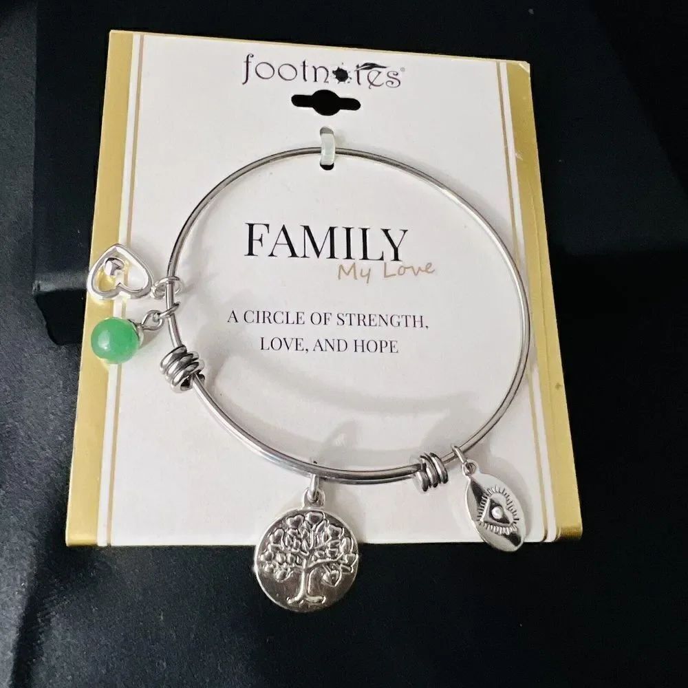 $60 Footnotes Too Family Circle of Strength Love Hope Charm Bangle Bracelet XY